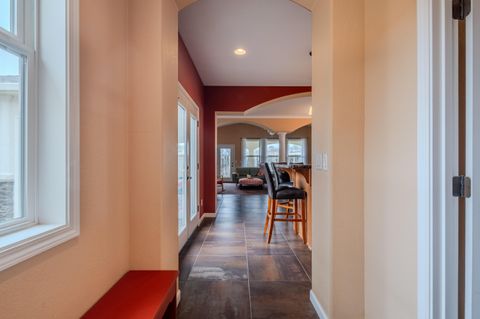 Tiny photo for 3821 Sherwood Park Drive, Medford, OR 97504 (MLS # 220215208)