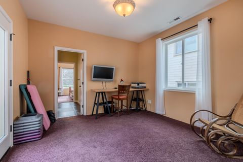 Tiny photo for 3821 Sherwood Park Drive, Medford, OR 97504 (MLS # 220215208)