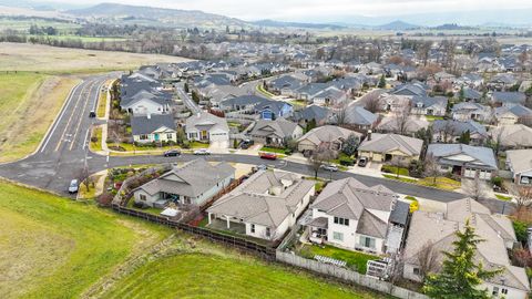 Tiny photo for 3821 Sherwood Park Drive, Medford, OR 97504 (MLS # 220215208)