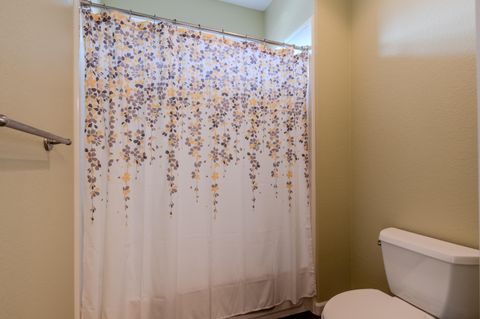 Tiny photo for 3821 Sherwood Park Drive, Medford, OR 97504 (MLS # 220215208)