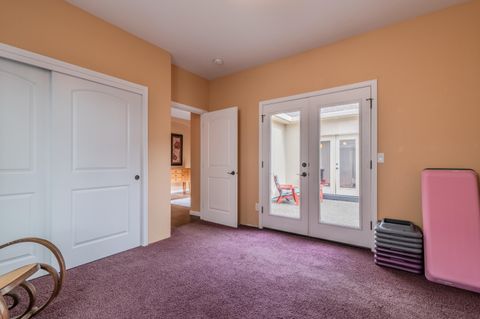 Tiny photo for 3821 Sherwood Park Drive, Medford, OR 97504 (MLS # 220215208)