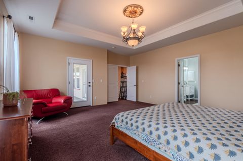 Tiny photo for 3821 Sherwood Park Drive, Medford, OR 97504 (MLS # 220215208)