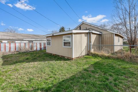 Tiny photo for 859 NW Ewen Street, Prineville, OR 97754 (MLS # 220216935)