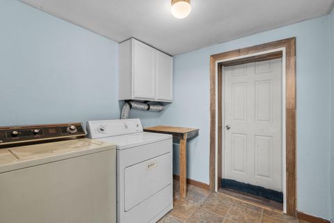 Tiny photo for 859 NW Ewen Street, Prineville, OR 97754 (MLS # 220216935)