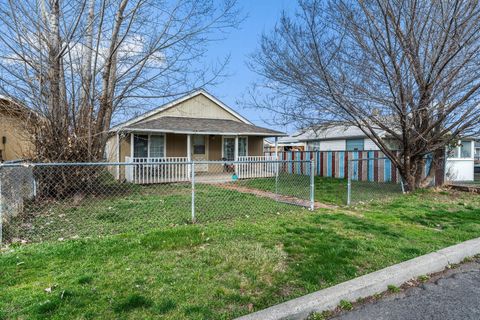 Tiny photo for 859 NW Ewen Street, Prineville, OR 97754 (MLS # 220216935)