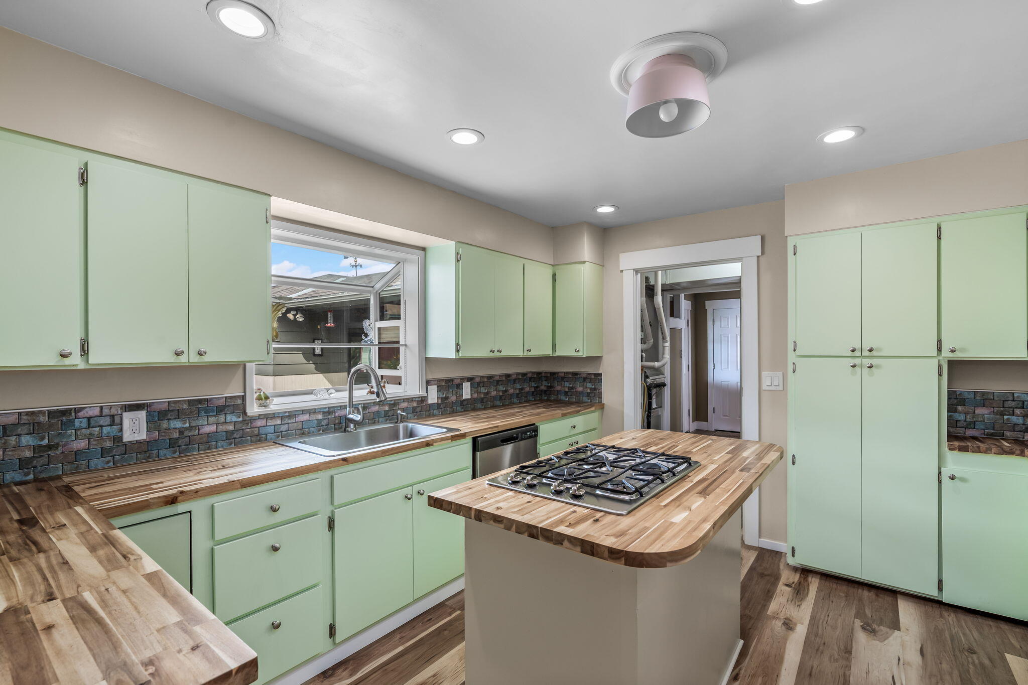 Railroad - Residential