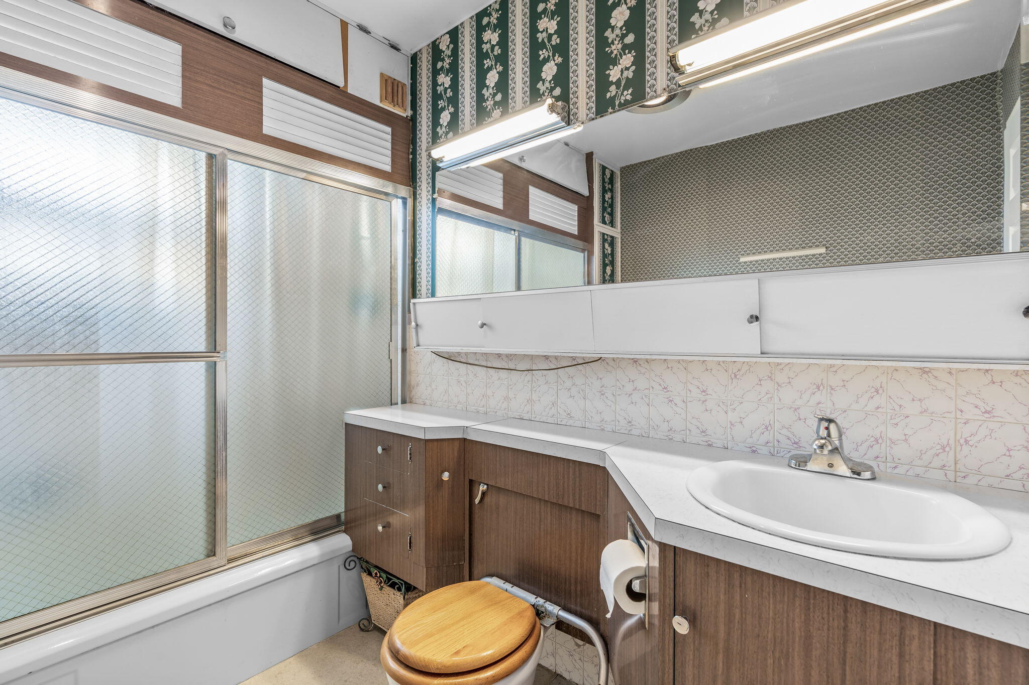 Railroad - Residential