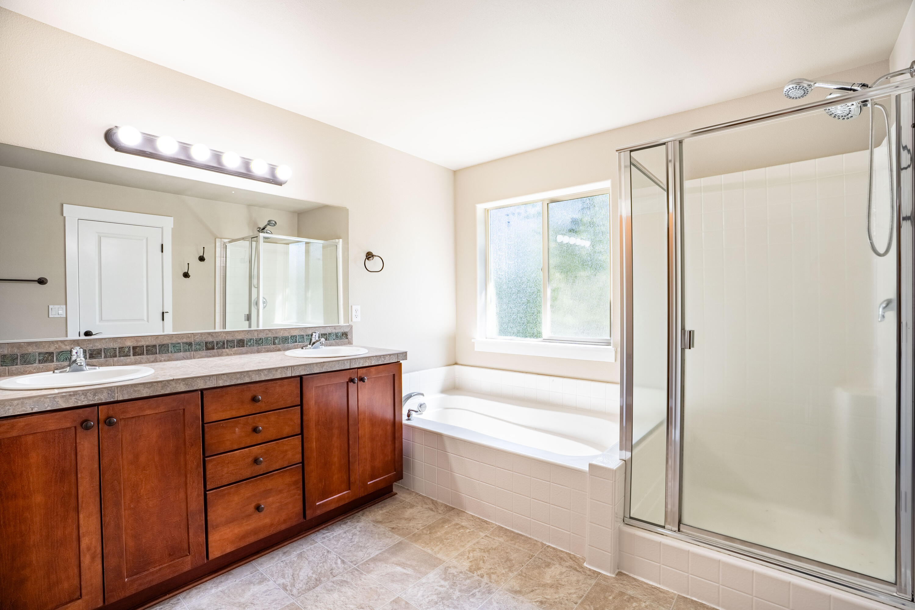 Eagle's Landing - Residential