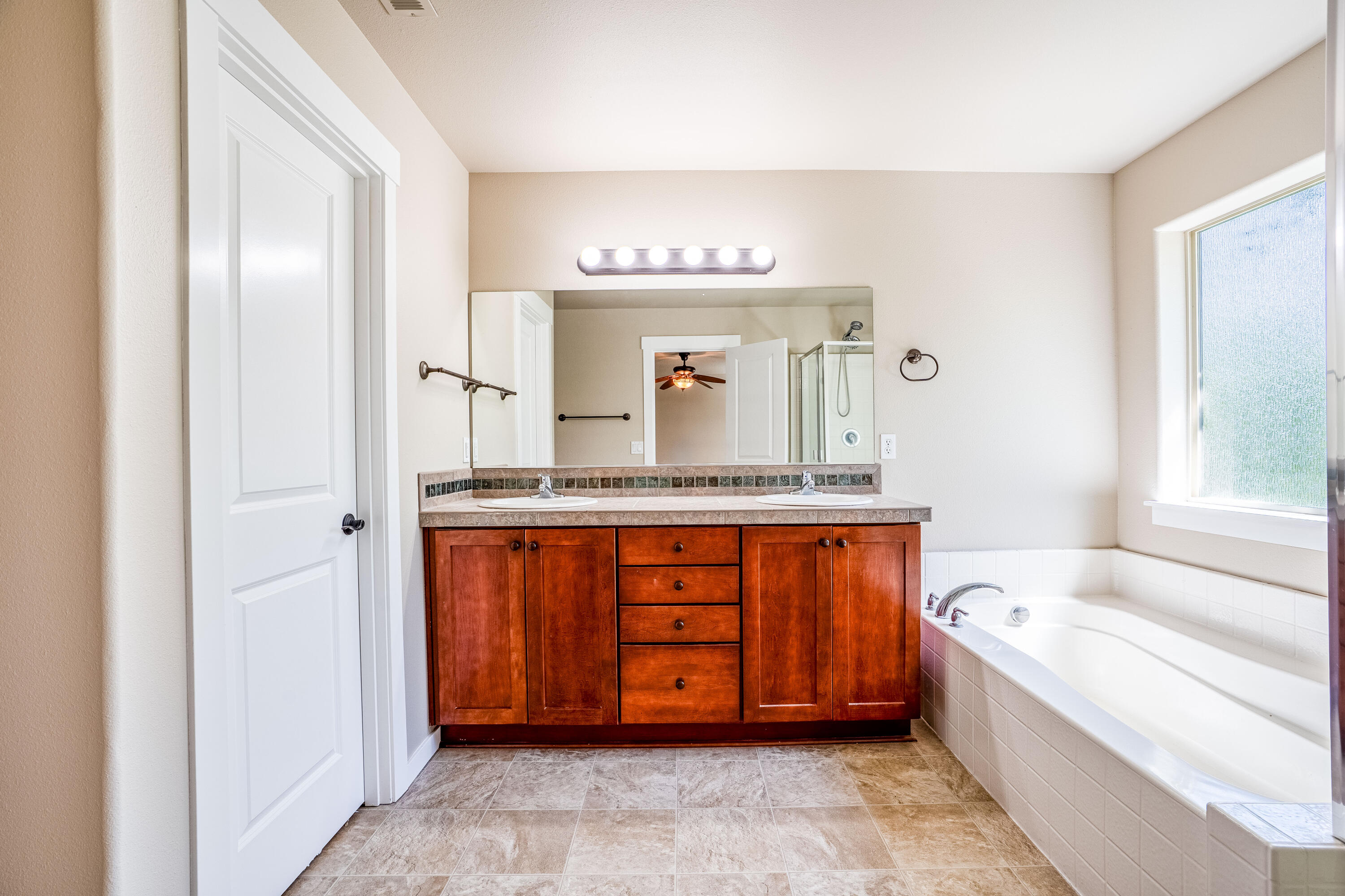 Eagle's Landing - Residential