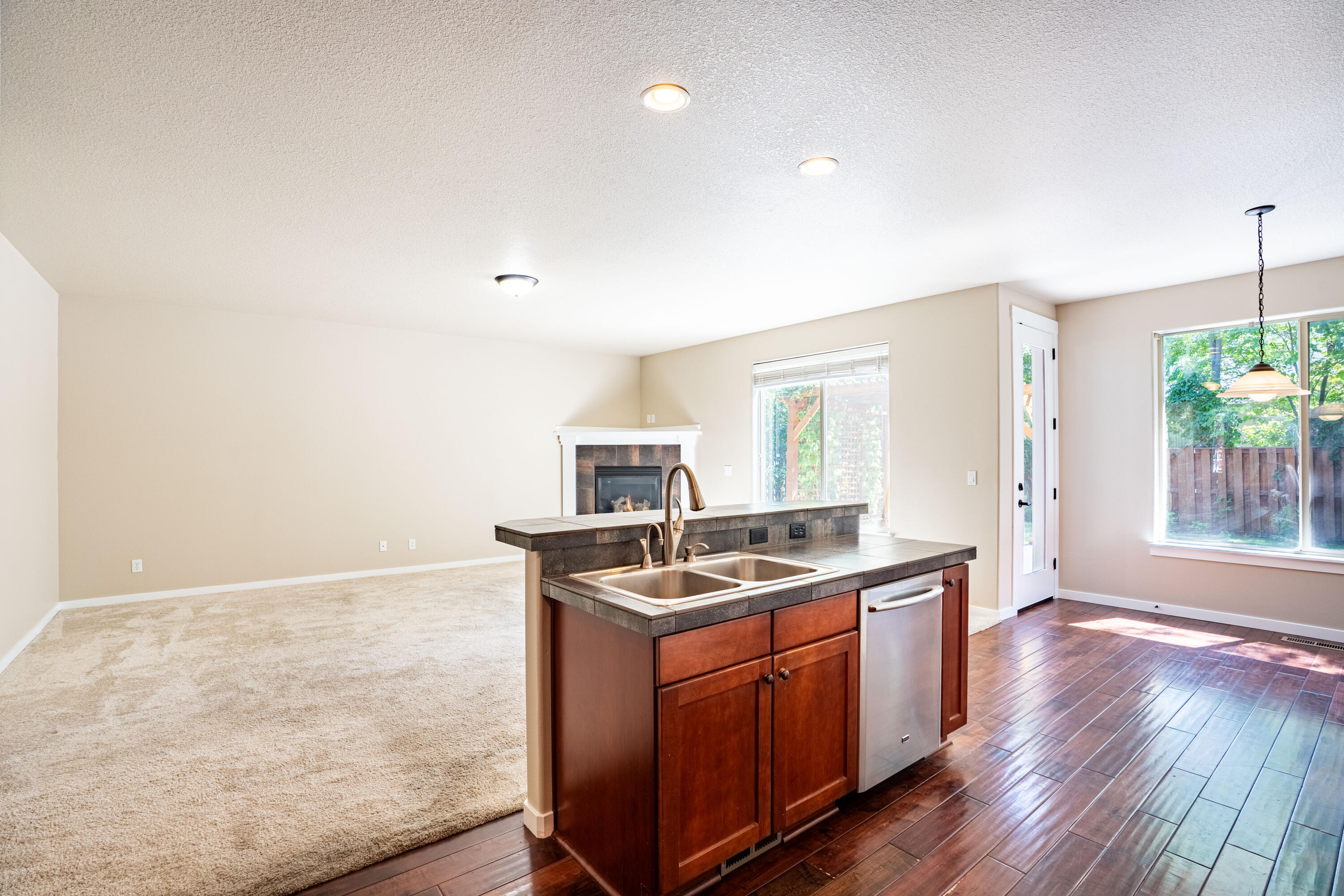 Eagle's Landing - Residential