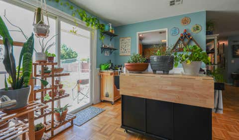 Tiny photo for 10756 Preddy Avenue, Klamath Falls, OR 97603 (MLS # 220223530)