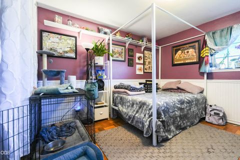 Tiny photo for 10756 Preddy Avenue, Klamath Falls, OR 97603 (MLS # 220223530)