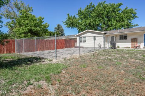 Tiny photo for 10756 Preddy Avenue, Klamath Falls, OR 97603 (MLS # 220223530)