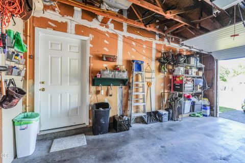 Tiny photo for 10756 Preddy Avenue, Klamath Falls, OR 97603 (MLS # 220223530)