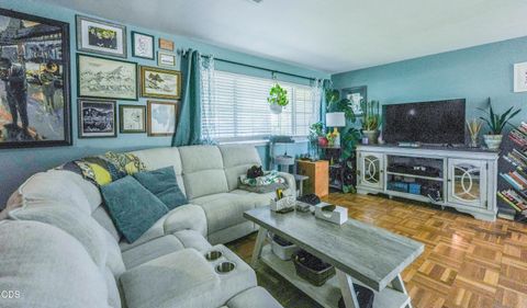Tiny photo for 10756 Preddy Avenue, Klamath Falls, OR 97603 (MLS # 220223530)