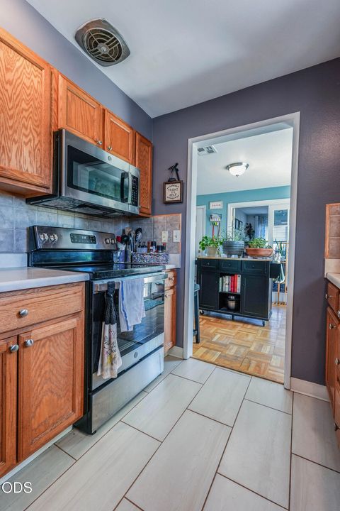 Tiny photo for 10756 Preddy Avenue, Klamath Falls, OR 97603 (MLS # 220223530)
