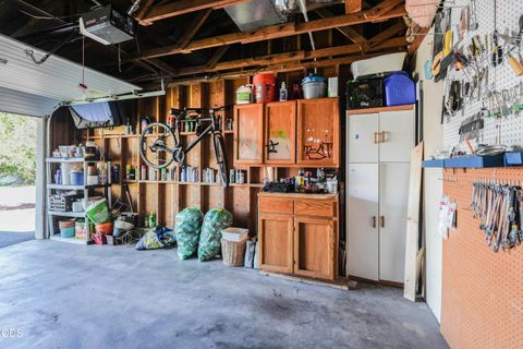 Tiny photo for 10756 Preddy Avenue, Klamath Falls, OR 97603 (MLS # 220223530)