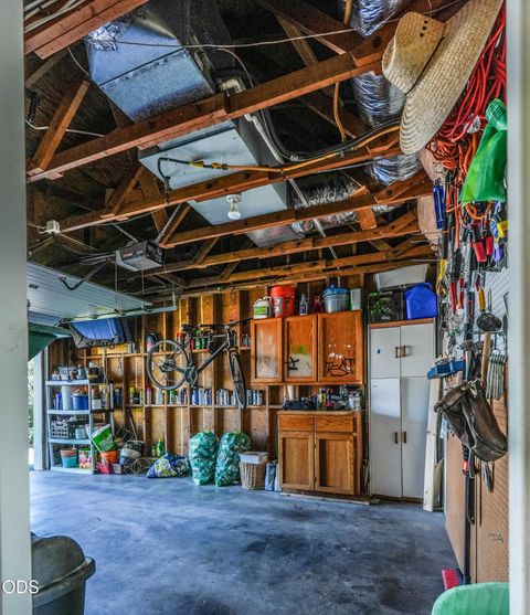 Tiny photo for 10756 Preddy Avenue, Klamath Falls, OR 97603 (MLS # 220223530)