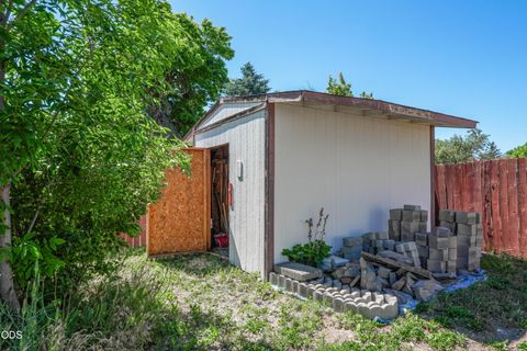 Tiny photo for 10756 Preddy Avenue, Klamath Falls, OR 97603 (MLS # 220223530)