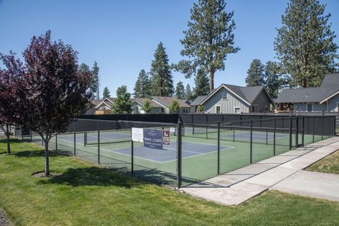 Tiny photo for 1151 N Jantzen Court, Sisters, OR 97759 (MLS # 220213839)