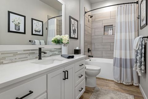 Tiny photo for 1151 N Jantzen Court, Sisters, OR 97759 (MLS # 220213839)