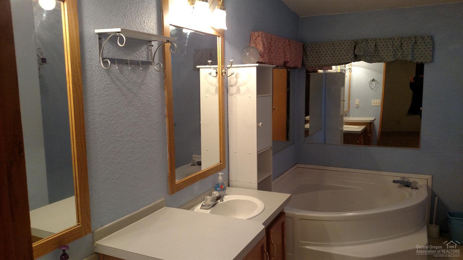 Ponderosa Pines - Residential