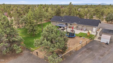Tiny photo for 4444 NE 40th Street, Redmond, OR 97756 (MLS # 220223229)