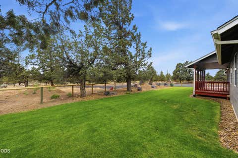 Tiny photo for 4444 NE 40th Street, Redmond, OR 97756 (MLS # 220223229)
