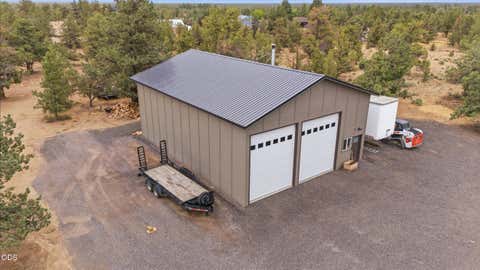 Tiny photo for 4444 NE 40th Street, Redmond, OR 97756 (MLS # 220223229)