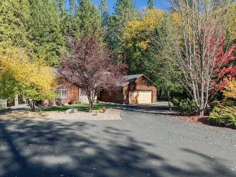 Tiny photo for 4027 Azalea Drive, Grants Pass, OR 97526 (MLS # 220211572)