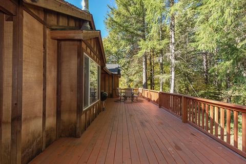 Tiny photo for 4027 Azalea Drive, Grants Pass, OR 97526 (MLS # 220211572)