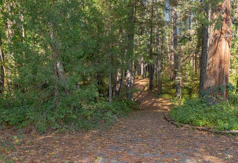 Tiny photo for 4027 Azalea Drive, Grants Pass, OR 97526 (MLS # 220211572)