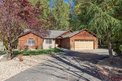 Tiny photo for 4027 Azalea Drive, Grants Pass, OR 97526 (MLS # 220211572)