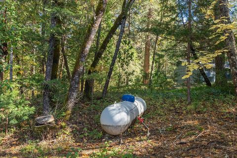 Tiny photo for 4027 Azalea Drive, Grants Pass, OR 97526 (MLS # 220211572)