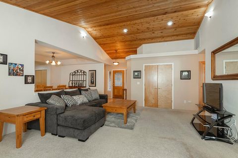 Tiny photo for 4027 Azalea Drive, Grants Pass, OR 97526 (MLS # 220211572)