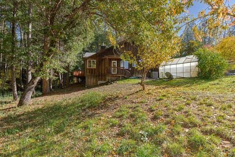 Tiny photo for 4027 Azalea Drive, Grants Pass, OR 97526 (MLS # 220211572)