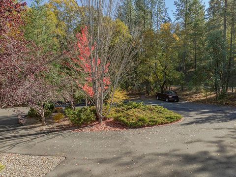 Tiny photo for 4027 Azalea Drive, Grants Pass, OR 97526 (MLS # 220211572)