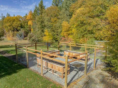 Tiny photo for 4027 Azalea Drive, Grants Pass, OR 97526 (MLS # 220211572)