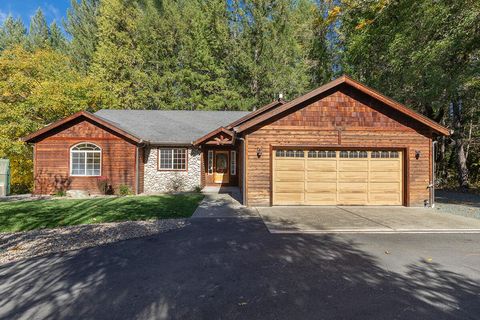 Photo of 4027 Azalea Drive, Grants Pass, OR 97526 (MLS # 220211572)