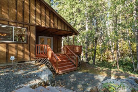 Tiny photo for 4027 Azalea Drive, Grants Pass, OR 97526 (MLS # 220211572)