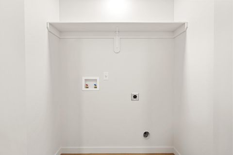 Tiny photo for 2028 Sunset Drive #2, Medford, OR 97501 (MLS # 220213404)