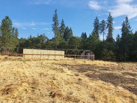 Tiny photo for 600 Hartsfield Lane, Merlin, OR 97532 (MLS # 220210299)