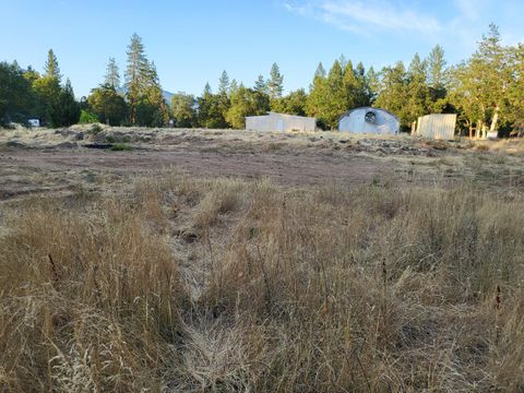 Tiny photo for 600 Hartsfield Lane, Merlin, OR 97532 (MLS # 220210299)