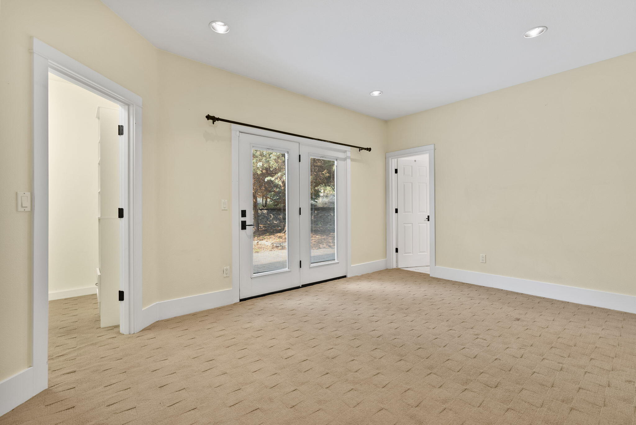 Rivers Edge Village - Residential