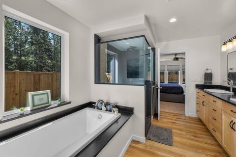 Tiny photo for 15943 Cascade Lane, La Pine, OR 97739 (MLS # 220210277)
