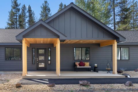 Tiny photo for 15943 Cascade Lane, La Pine, OR 97739 (MLS # 220210277)