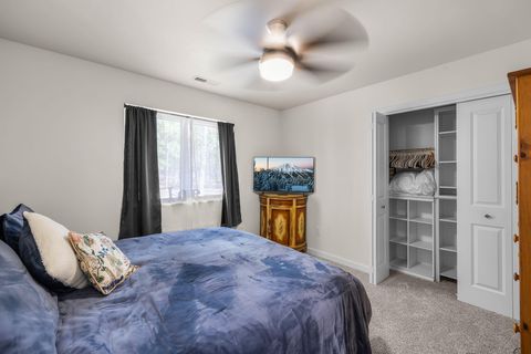 Tiny photo for 15943 Cascade Lane, La Pine, OR 97739 (MLS # 220210277)