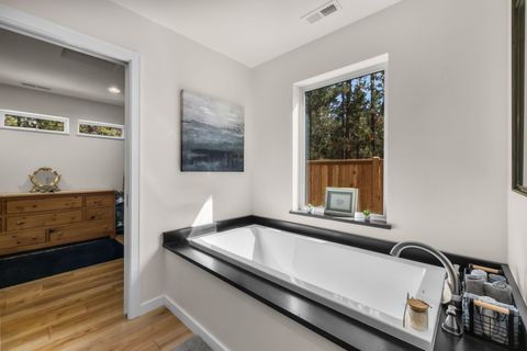 Tiny photo for 15943 Cascade Lane, La Pine, OR 97739 (MLS # 220210277)