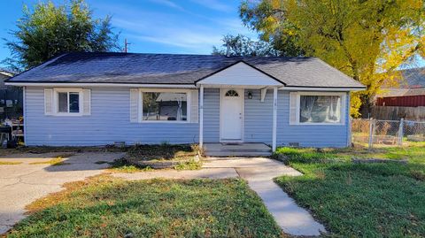 Photo of 786 SE Idlewood Street, Prineville, OR 97754 (MLS # 220211252) Photo of 786 SE Idlewood Street, Prineville, OR 97754 (MLS # 220211252)