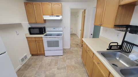 Tiny photo for 786 SE Idlewood Street, Prineville, OR 97754 (MLS # 220211252)